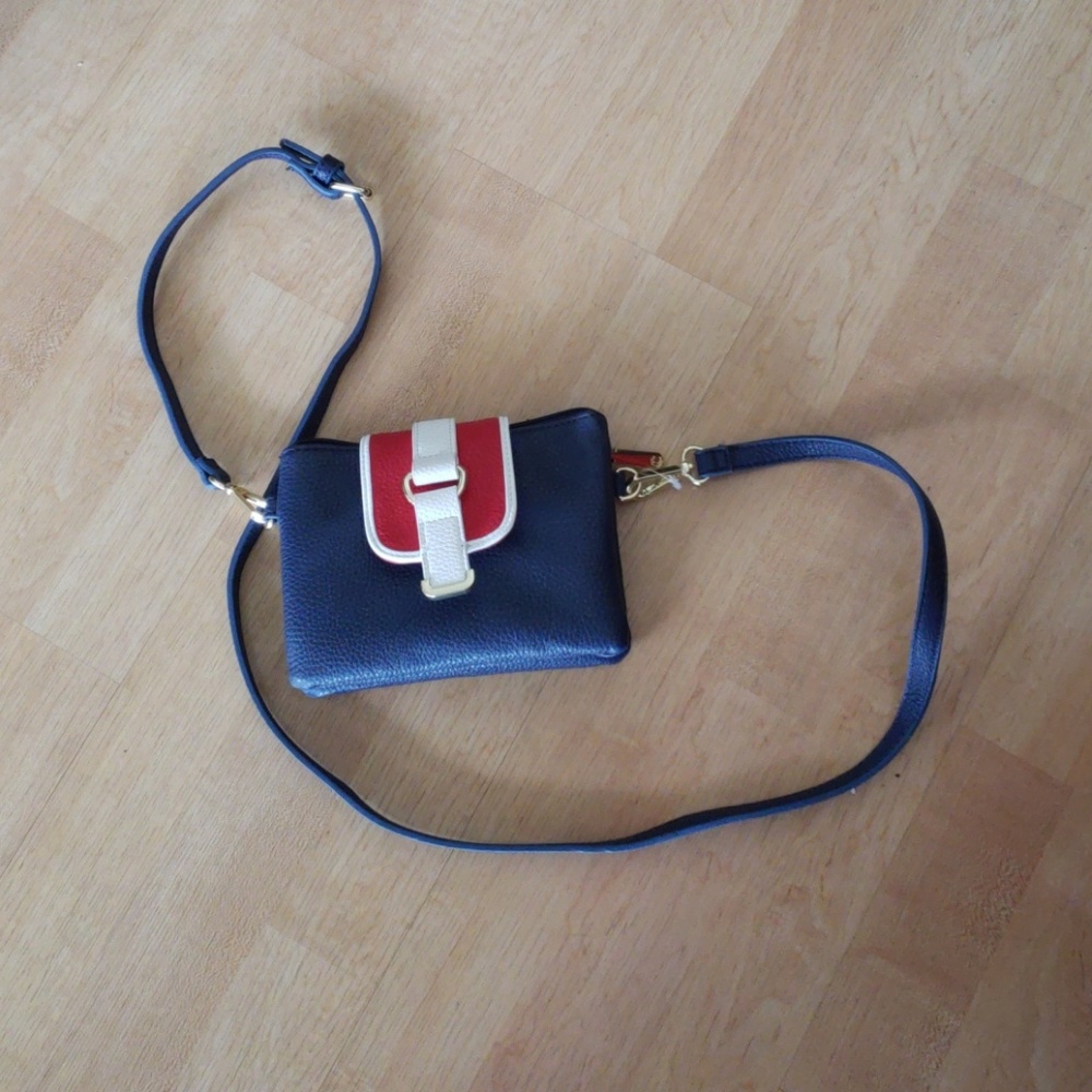 Shoulder bag